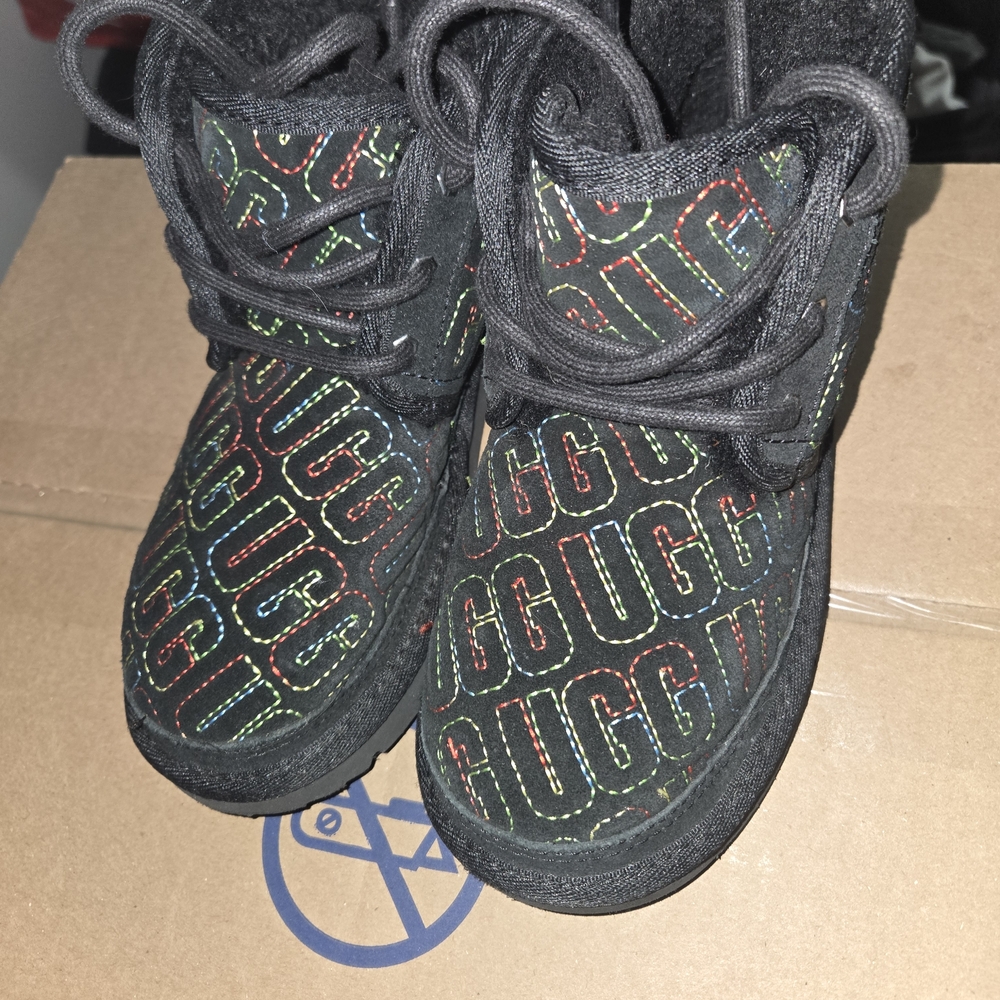 UGG Kids Boots with Multicolor Logo